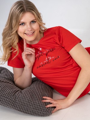 Woman Red Night Capri Set Woman Red Night Capri Set