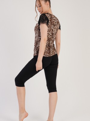 Woman Leopard Capri Set Woman Leopard Capri Set