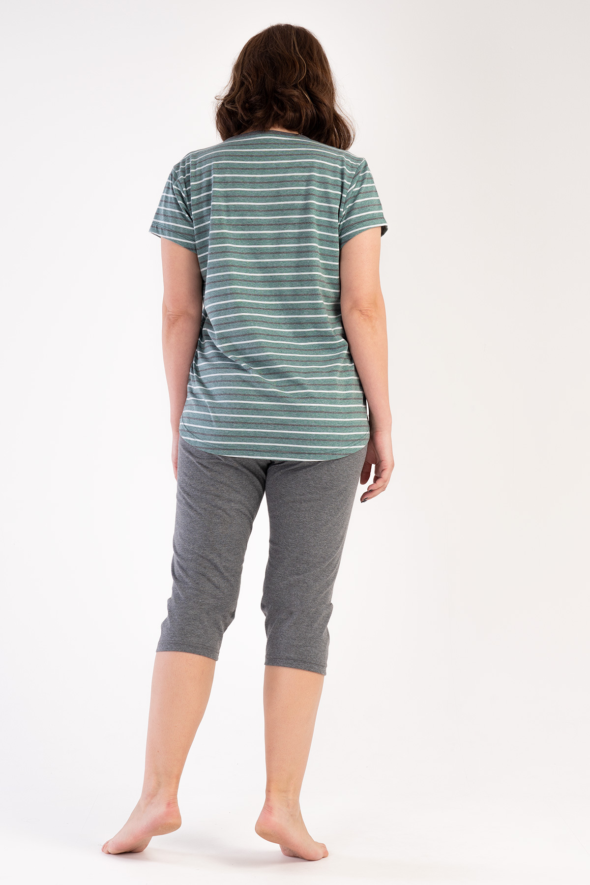 Woman Big Size Greenzone Capri Set Woman Big Size Greenzone Capri Set