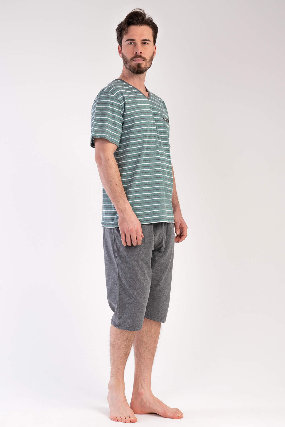 Man Greenzone V Neck Capri Set Man Greenzone V Neck Capri Set