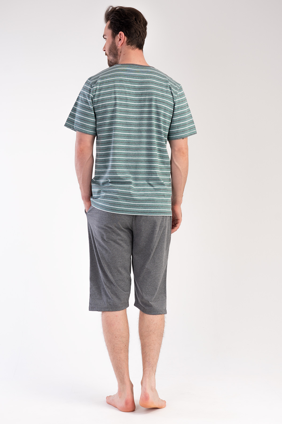 Man Greenzone V Neck Capri Set Man Greenzone V Neck Capri Set