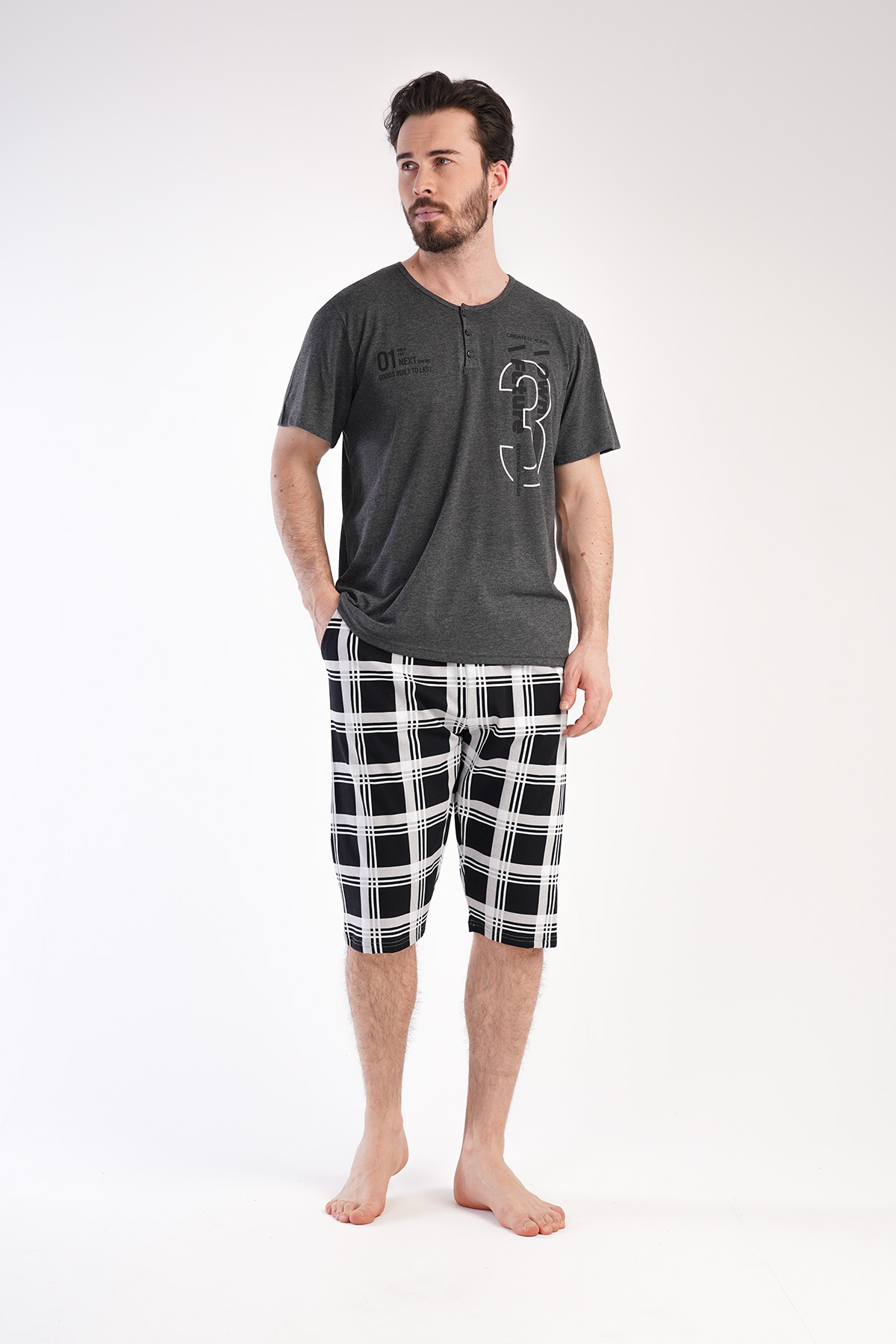 Man Supreme Threen Capri Set Man Supreme Threen Capri Set