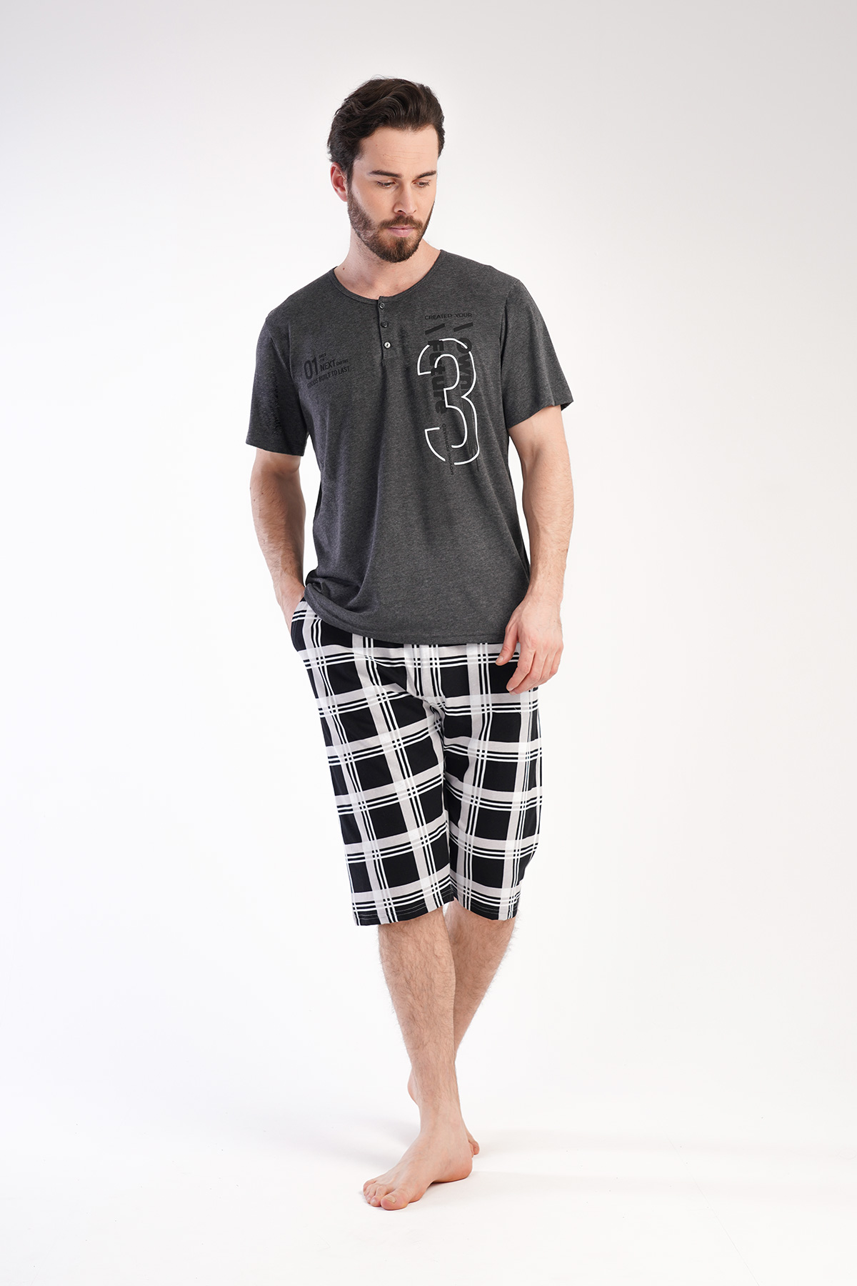 Man Supreme Threen Capri Set Man Supreme Threen Capri Set