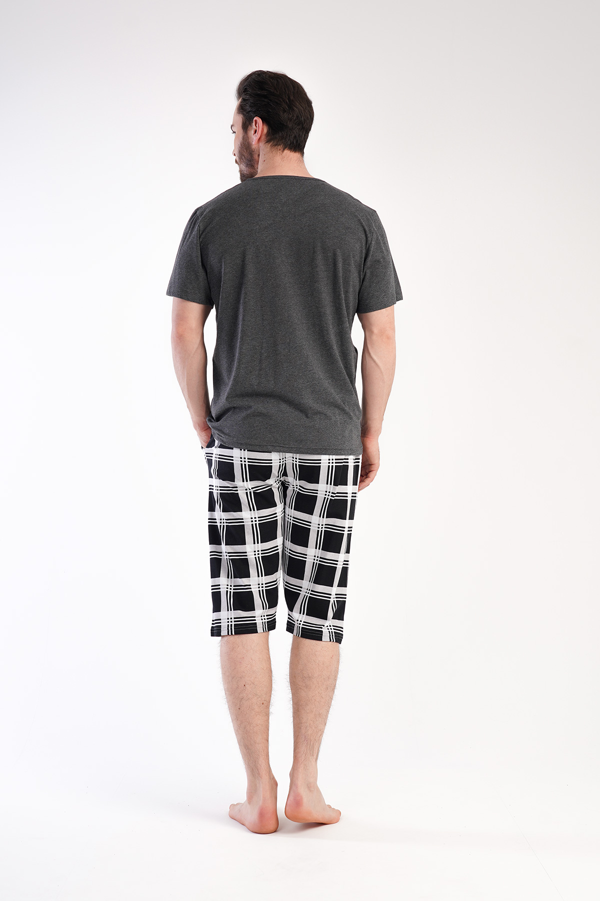 Man Supreme Threen Capri Set Man Supreme Threen Capri Set