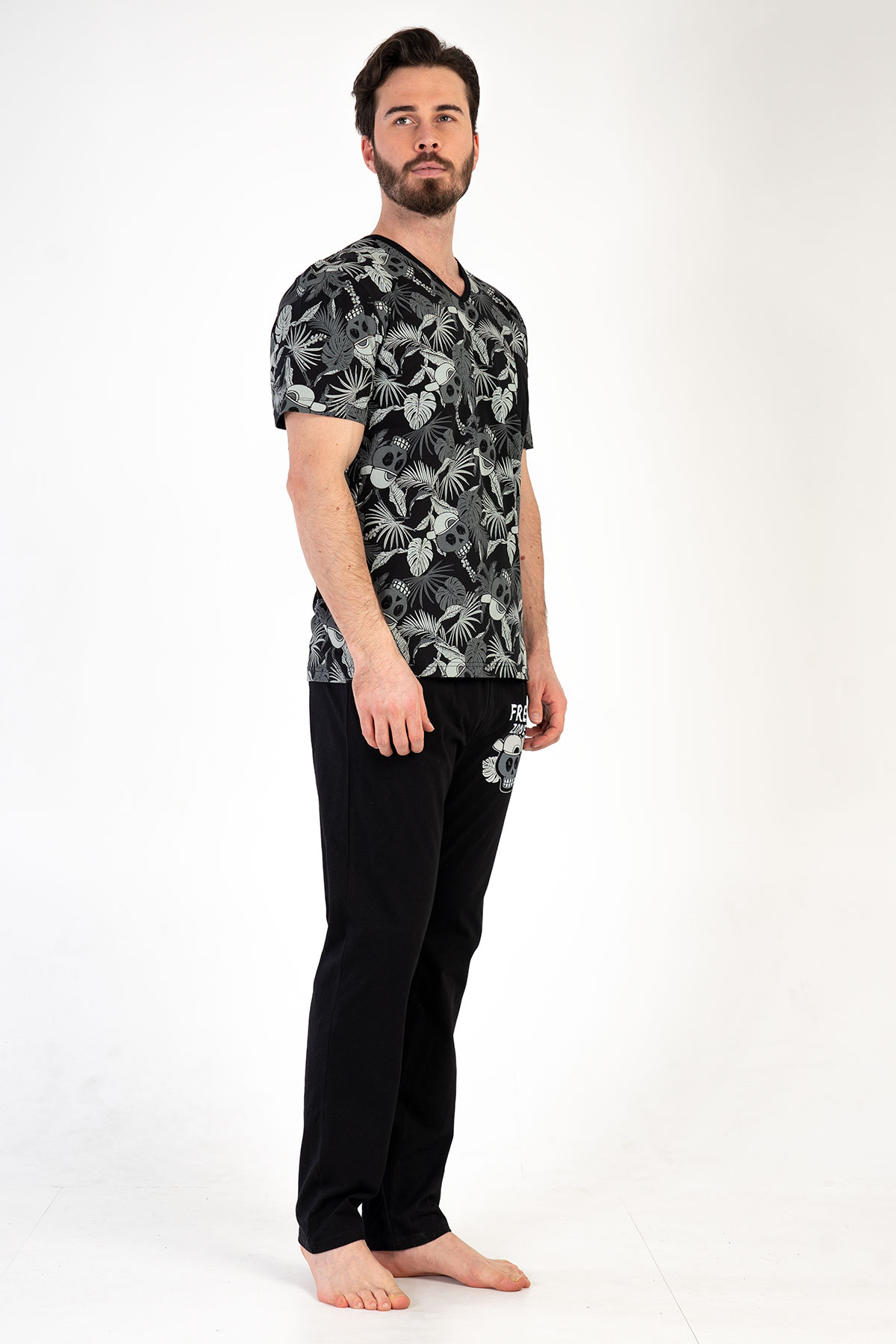 Man Free Zone Pyjama Set Man Free Zone Pyjama Set