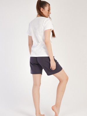 Woman Three Yarn Whity Short Set Woman Three Yarn Whity Short Set
