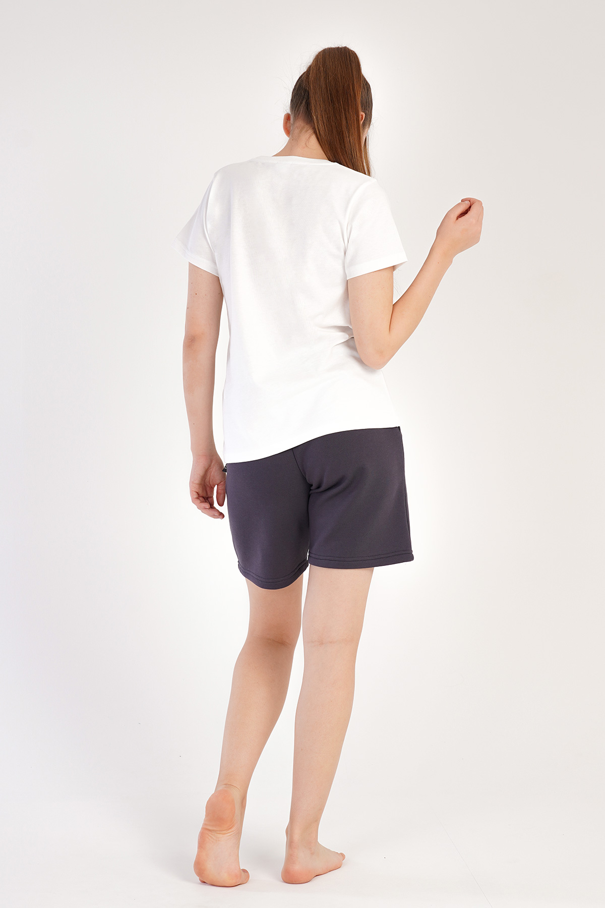 Woman Three Yarn Whity Short Set Woman Three Yarn Whity Short Set