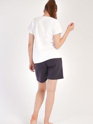 Woman Three Yarn Whity Short Set Woman Three Yarn Whity Short Set