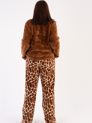 Woman Big Size Soft Fleece Chicky Pyjama Set Woman Big Size Soft Fleece Chicky Pyjama Set