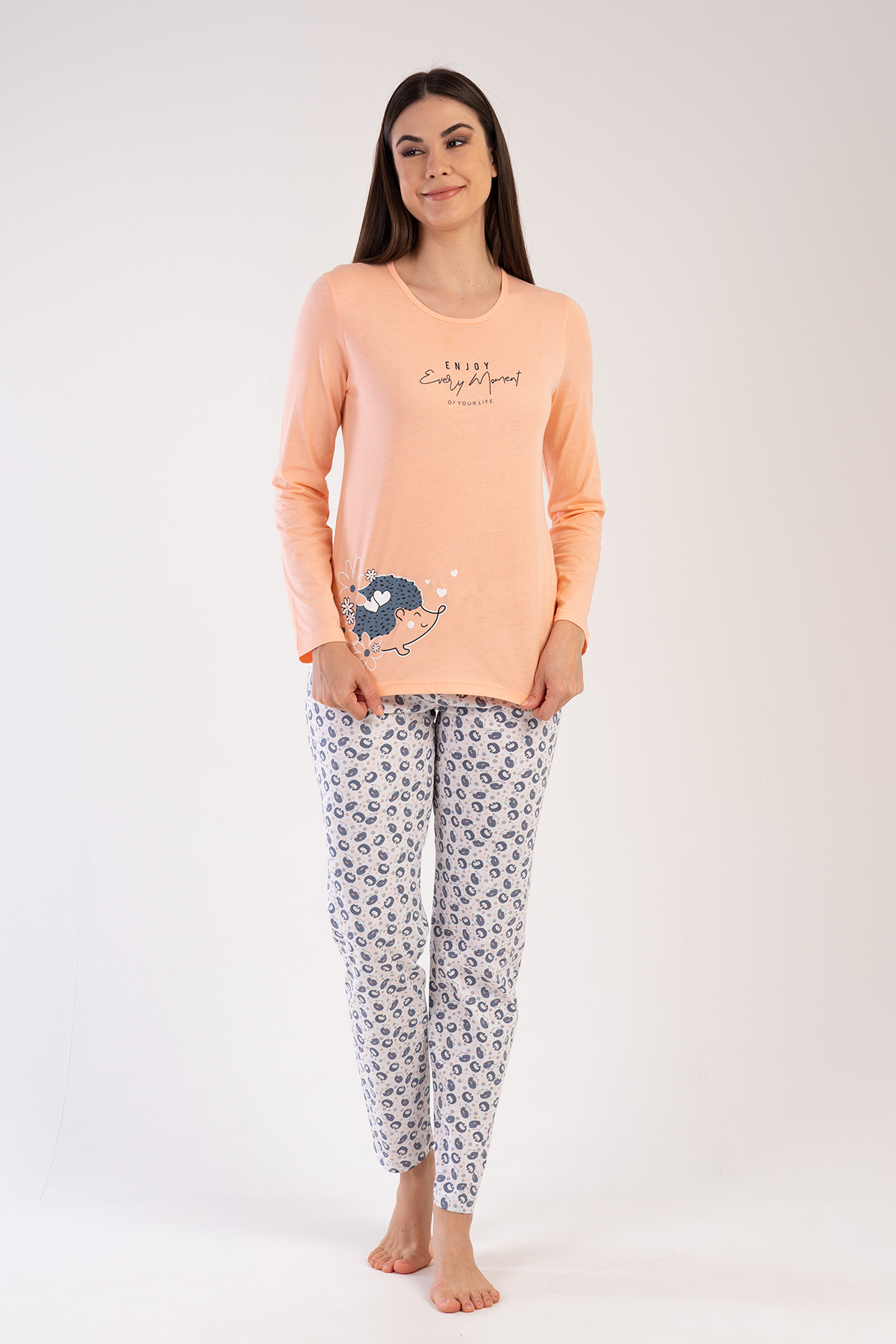 Woman Supreme Hedhedog Pattern Pyjama Set Woman Supreme Hedhedog Pattern Pyjama Set