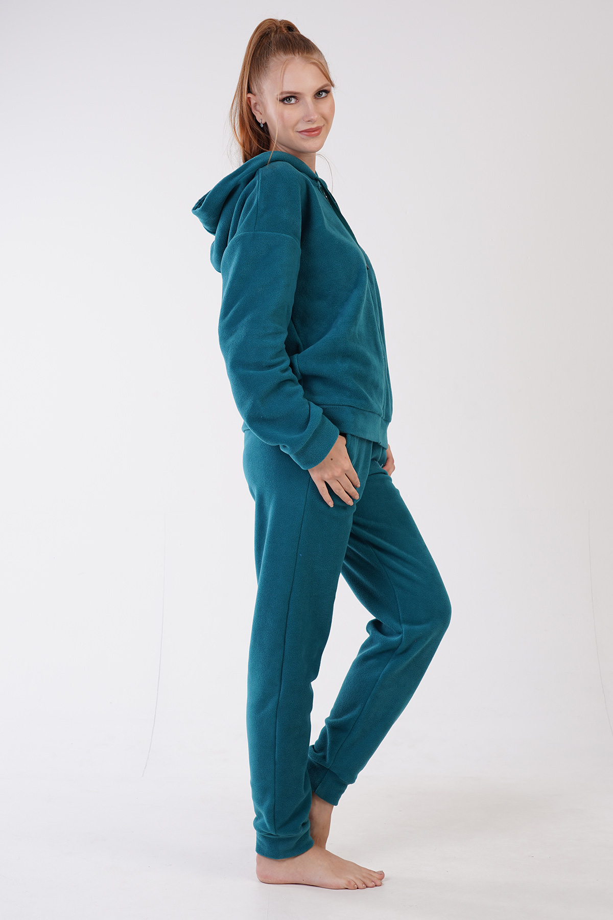 Woman Deila Fleece Long Sleeve Pyjama Set Woman Deila Fleece Long Sleeve Pyjama Set