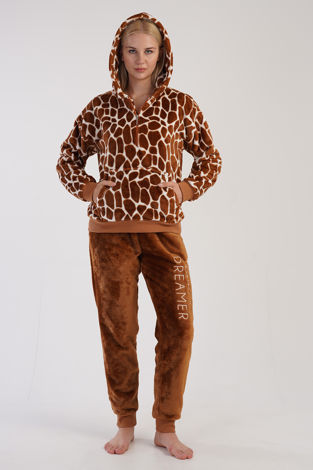 Woman Soft Brown Pyjama Set Woman Soft Brown Pyjama Set