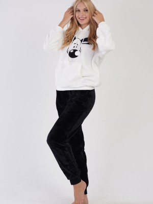 Woman Soft White Pyjama Set