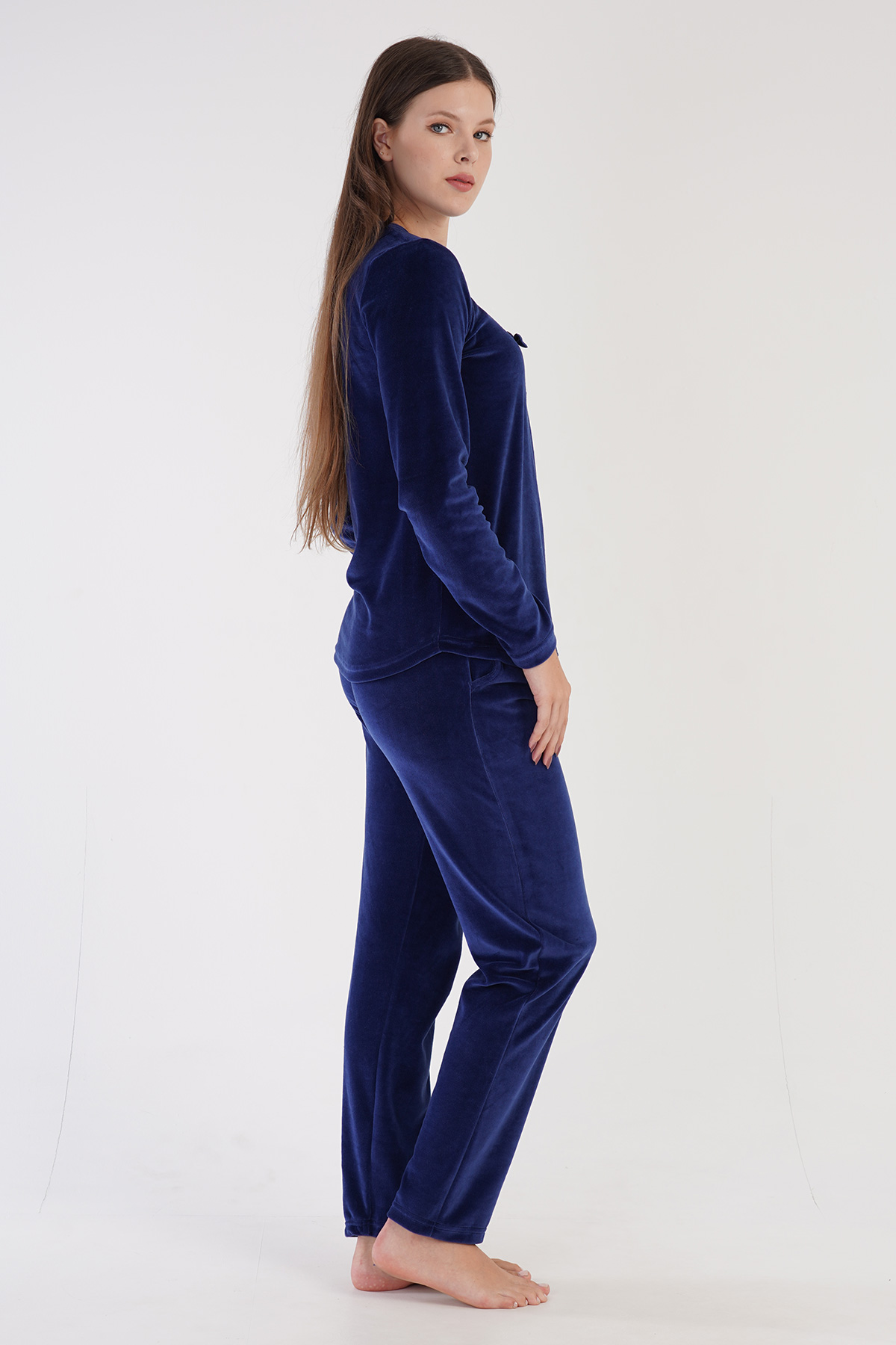 Woman Velvet Nice Pyjama Set Woman Velvet Nice Pyjama Set