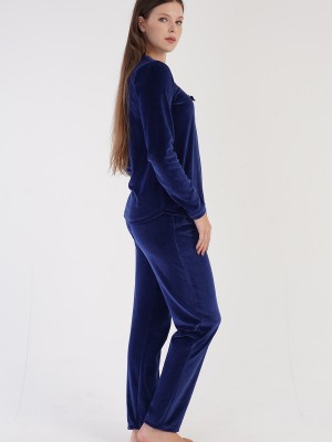 Woman Velvet Nice Pyjama Set Woman Velvet Nice Pyjama Set