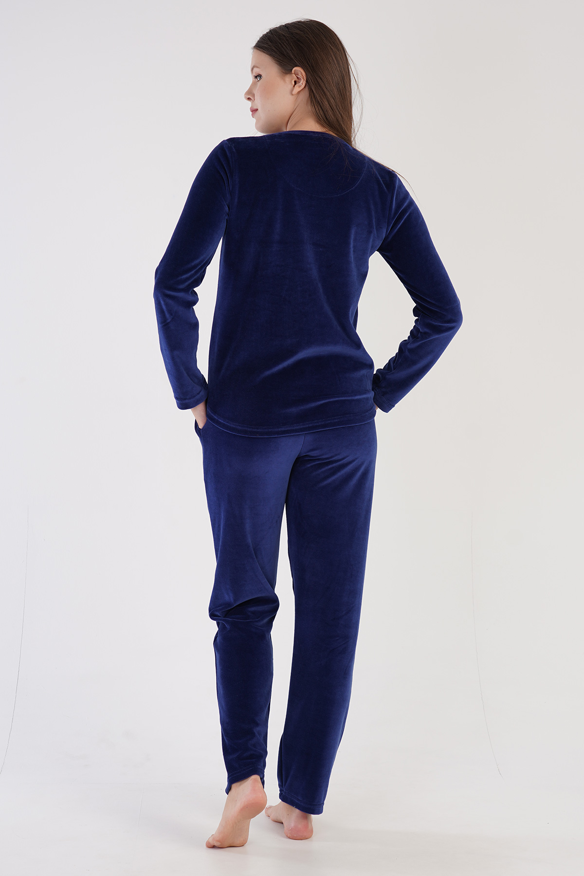 Woman Velvet Nice Pyjama Set Woman Velvet Nice Pyjama Set
