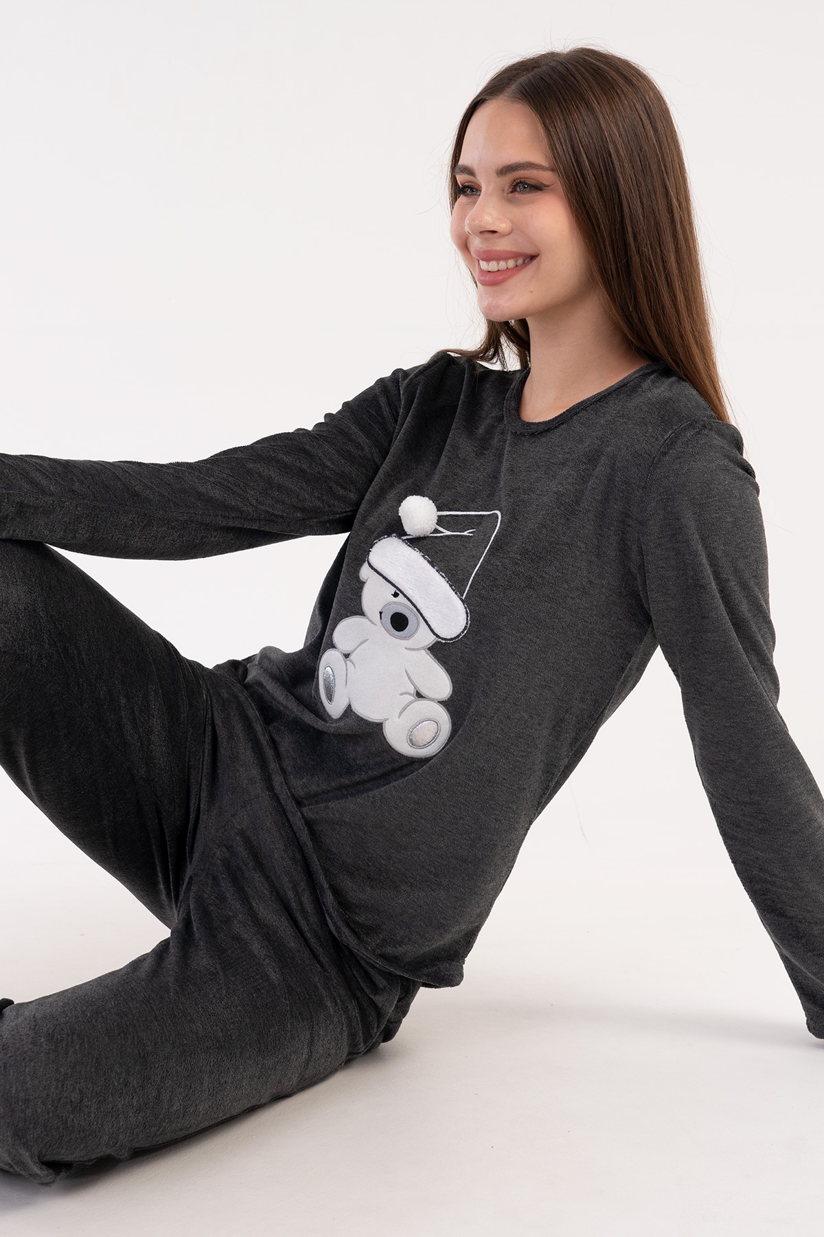 Woman Velvet Snow Pyjama Set Woman Velvet Snow Pyjama Set