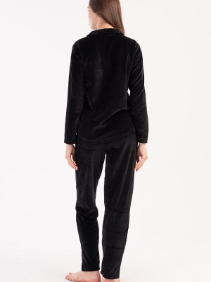 Woman Black Velvet Pyjama Set Woman Black Velvet Pyjama Set