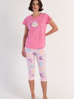 Woman Lycra Supreme Candy Capri Set Woman Lycra Supreme Candy Capri Set