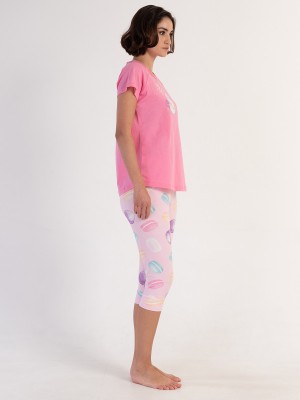 Woman Lycra Supreme Candy Capri Set Woman Lycra Supreme Candy Capri Set