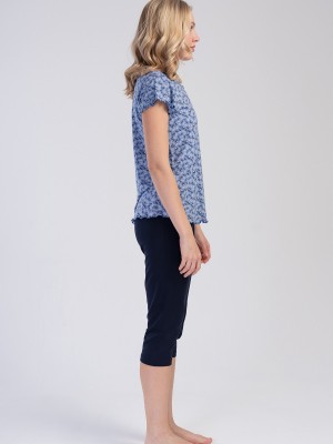 Woman Menna Viscon V Neck Short Sleeve Capri Set Woman Menna Viscon V Neck Short Sleeve Capri Set