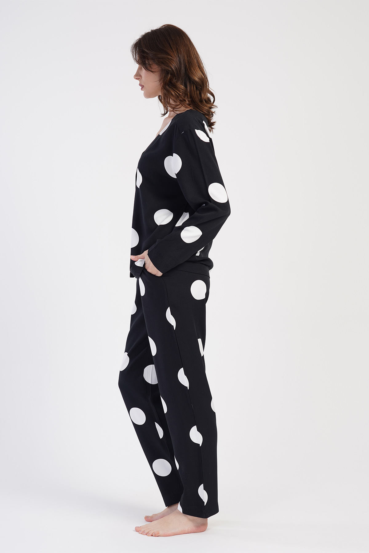 Woman Belmando Black Buttoned Pyjama Set Woman Belmando Black Buttoned Pyjama Set