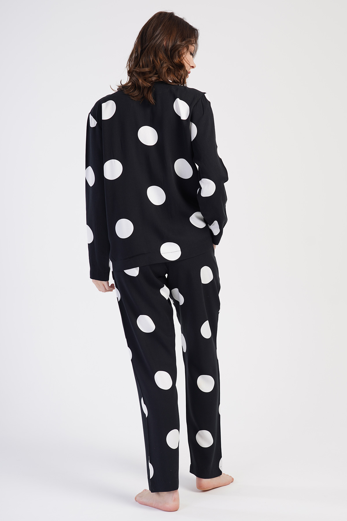 Woman Belmando Black Buttoned Pyjama Set Woman Belmando Black Buttoned Pyjama Set