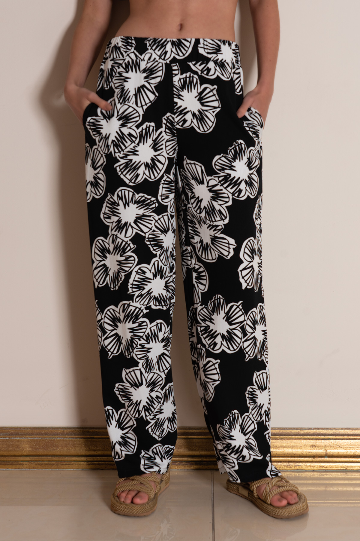 Woman Belmando Flower Pattern Pyjama Separate Woman Belmando Flower Pattern Pyjama Separate