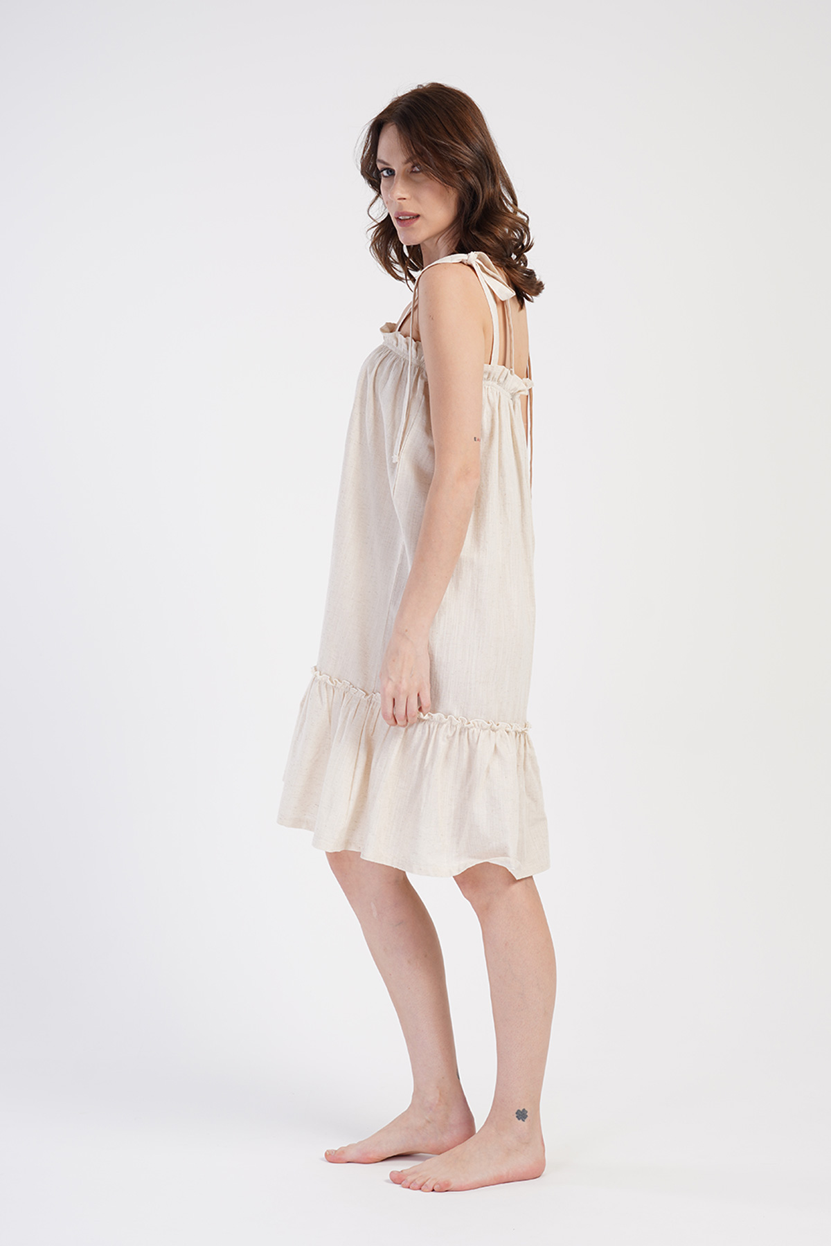 Woman Linen Ruffled Tunic Woman Linen Ruffled Tunic