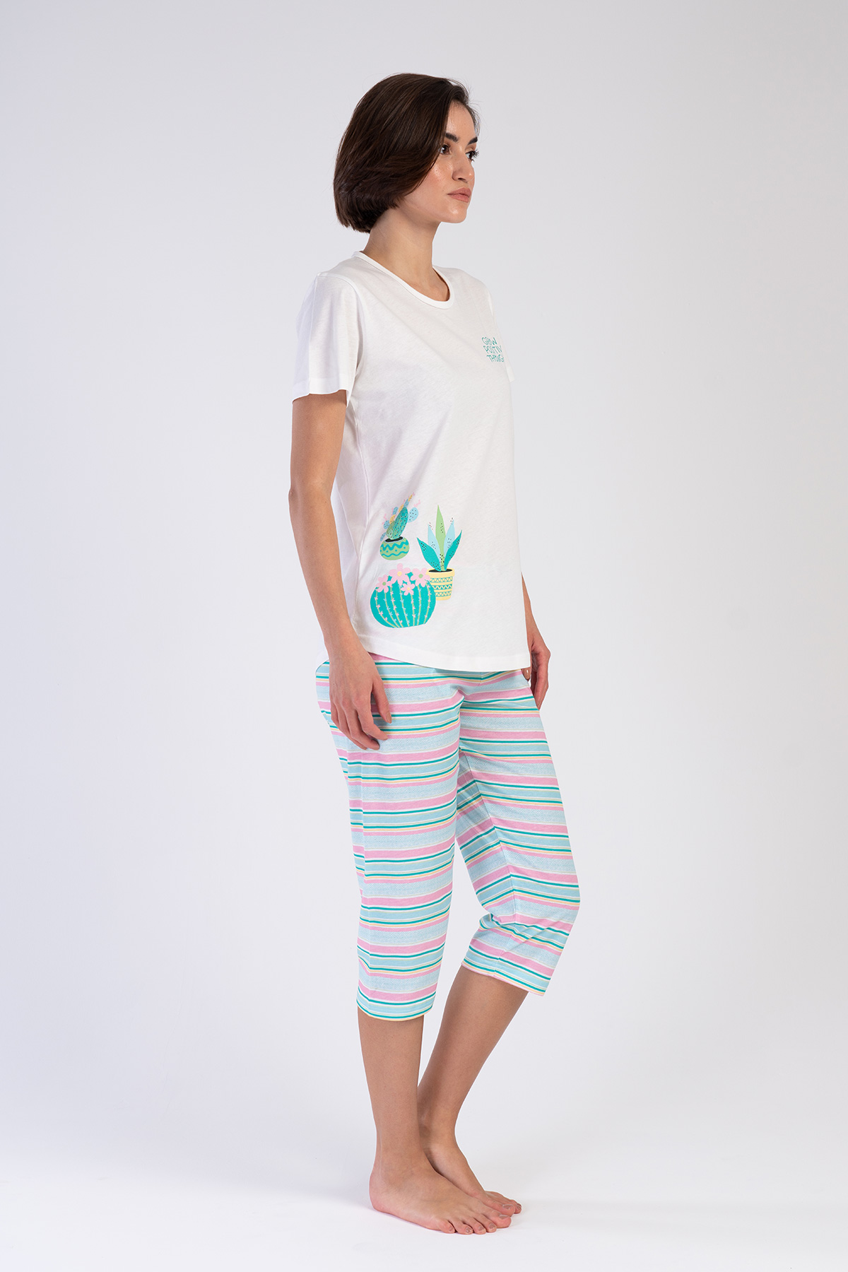 Woman Growy Supreme Capri Set Woman Growy Supreme Capri Set