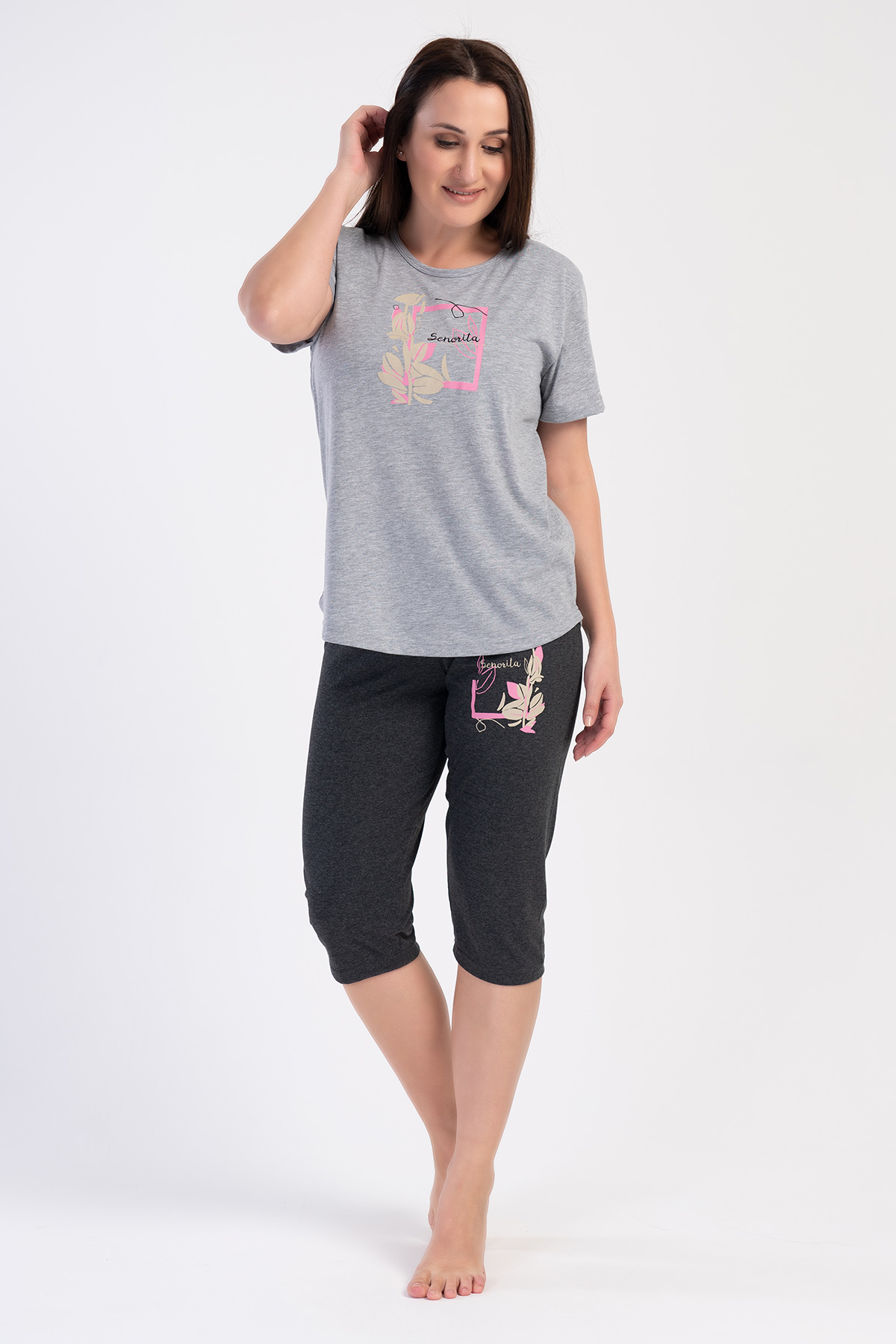 Woman Big Size Supreme Heya Capri Set Woman Big Size Supreme Heya Capri Set
