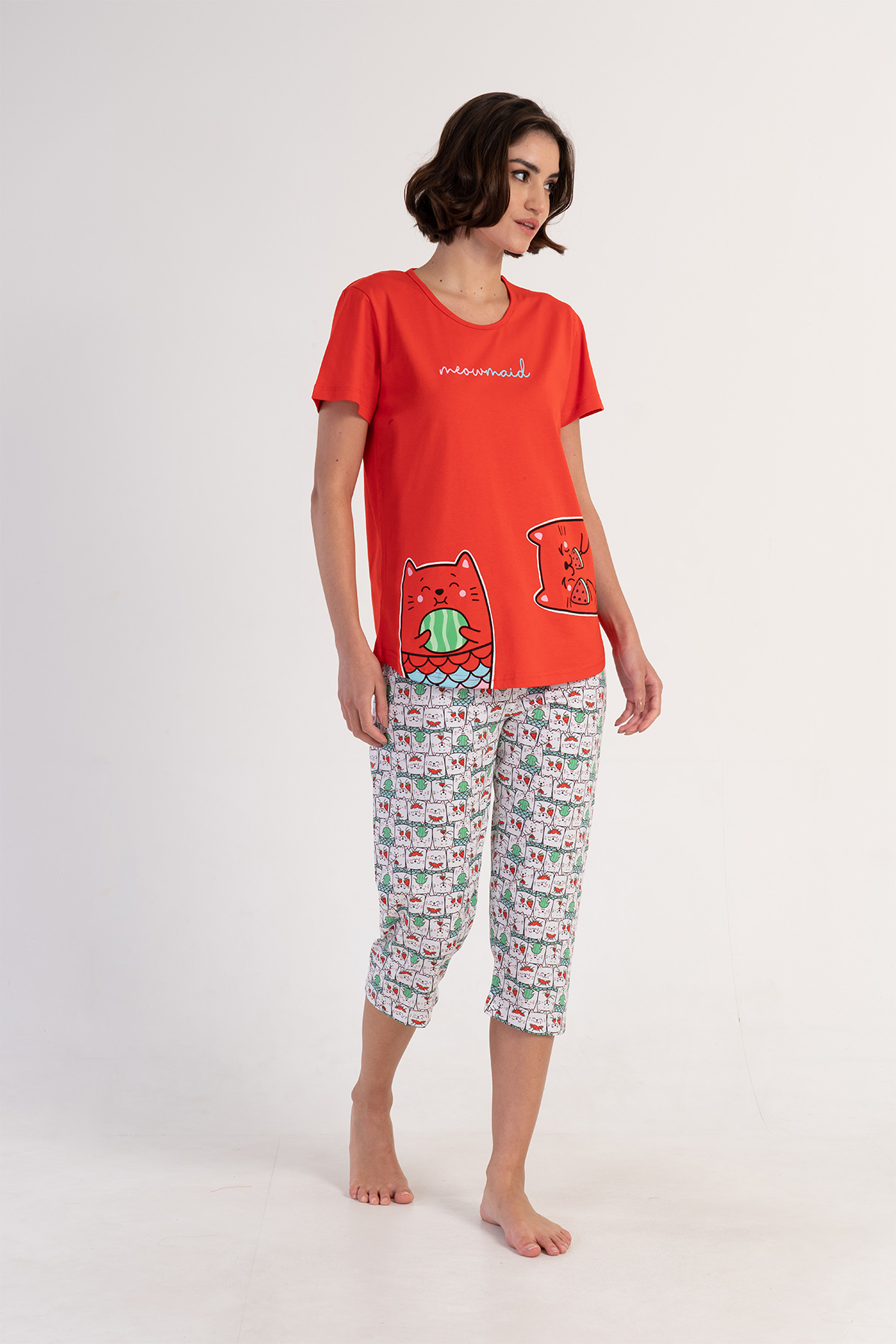 Woman Caty Supreme Short Sleeve Capri Set Woman Caty Supreme Short Sleeve Capri Set
