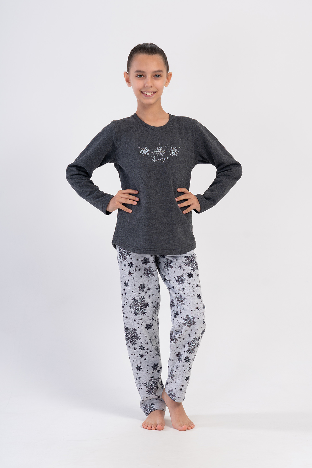 Kids' Girl Winter Two Yarn Pyjama Set Kids' Girl Winter Two Yarn Pyjama Set