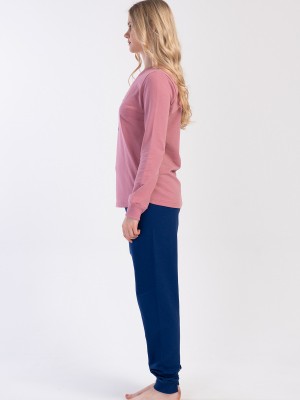 Woman Two Yarn Winta Pyjama Set Woman Two Yarn Winta Pyjama Set