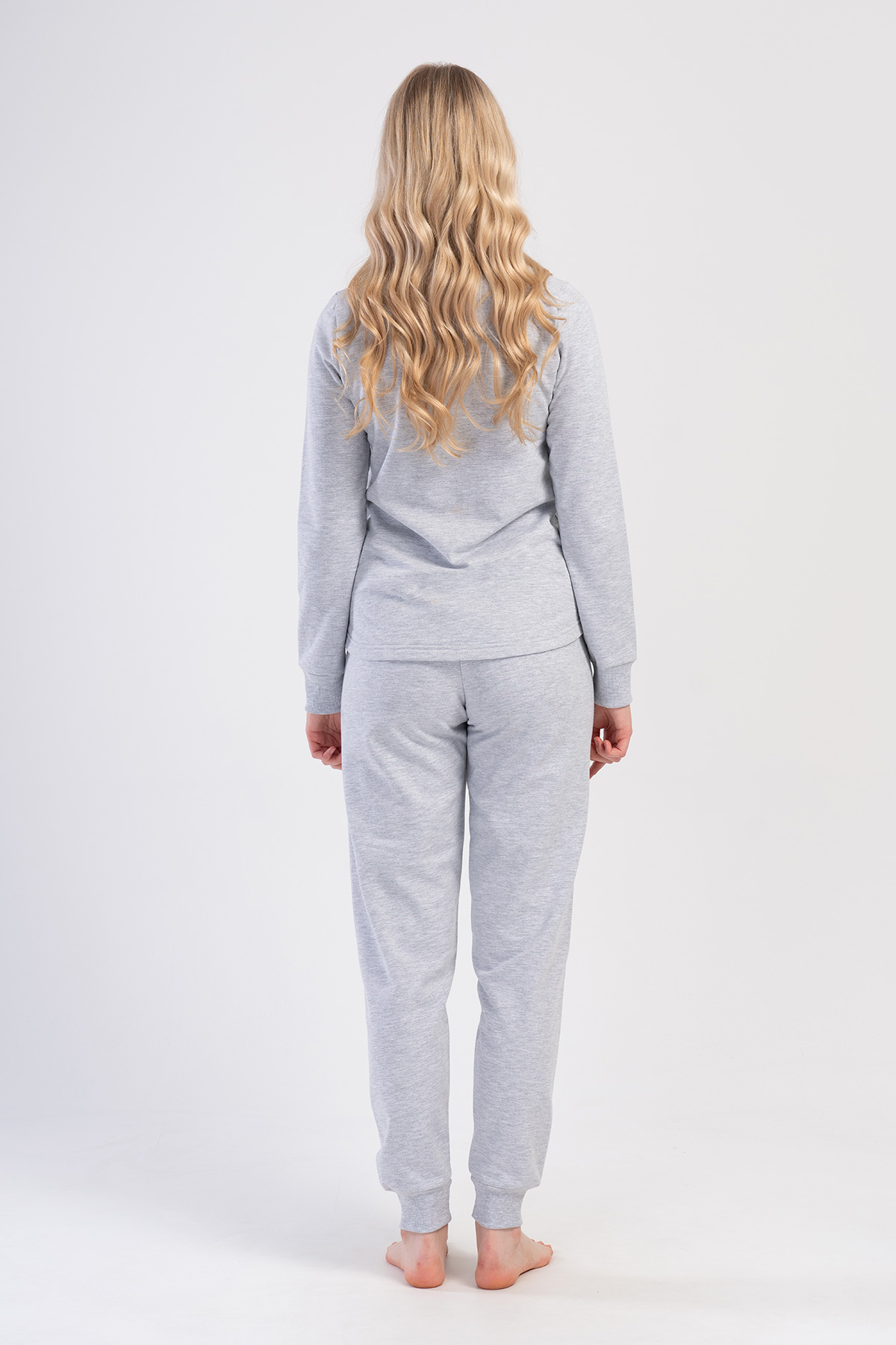 Woman Two Yarn Winta Pyjama Set Woman Two Yarn Winta Pyjama Set