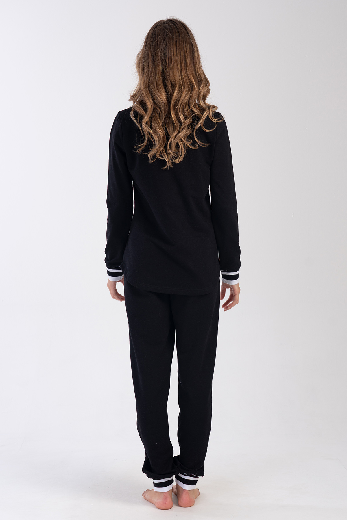 Woman Goodie Two Yarn Pyjama Set Woman Goodie Two Yarn Pyjama Set
