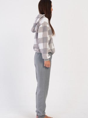 Woman Weren Fleece Pyjama Set Woman Weren Fleece Pyjama Set