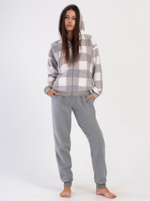 Woman Weren Fleece Pyjama Set Woman Weren Fleece Pyjama Set