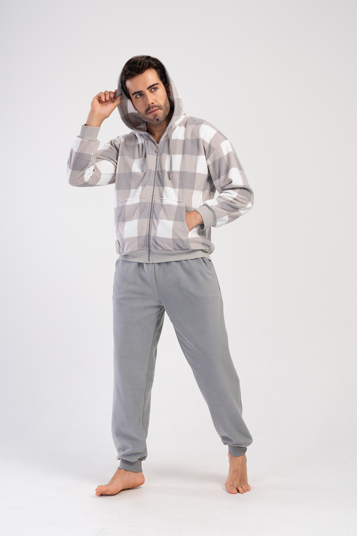 Man Gray Plaid Fleece Hoodie & Zipper Detail Pyjama Set Man Gray Plaid Fleece Hoodie & Zipper Detail Pyjama Set