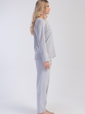 Woman Velvet O Neck Pyjama Set Woman Velvet O Neck Pyjama Set