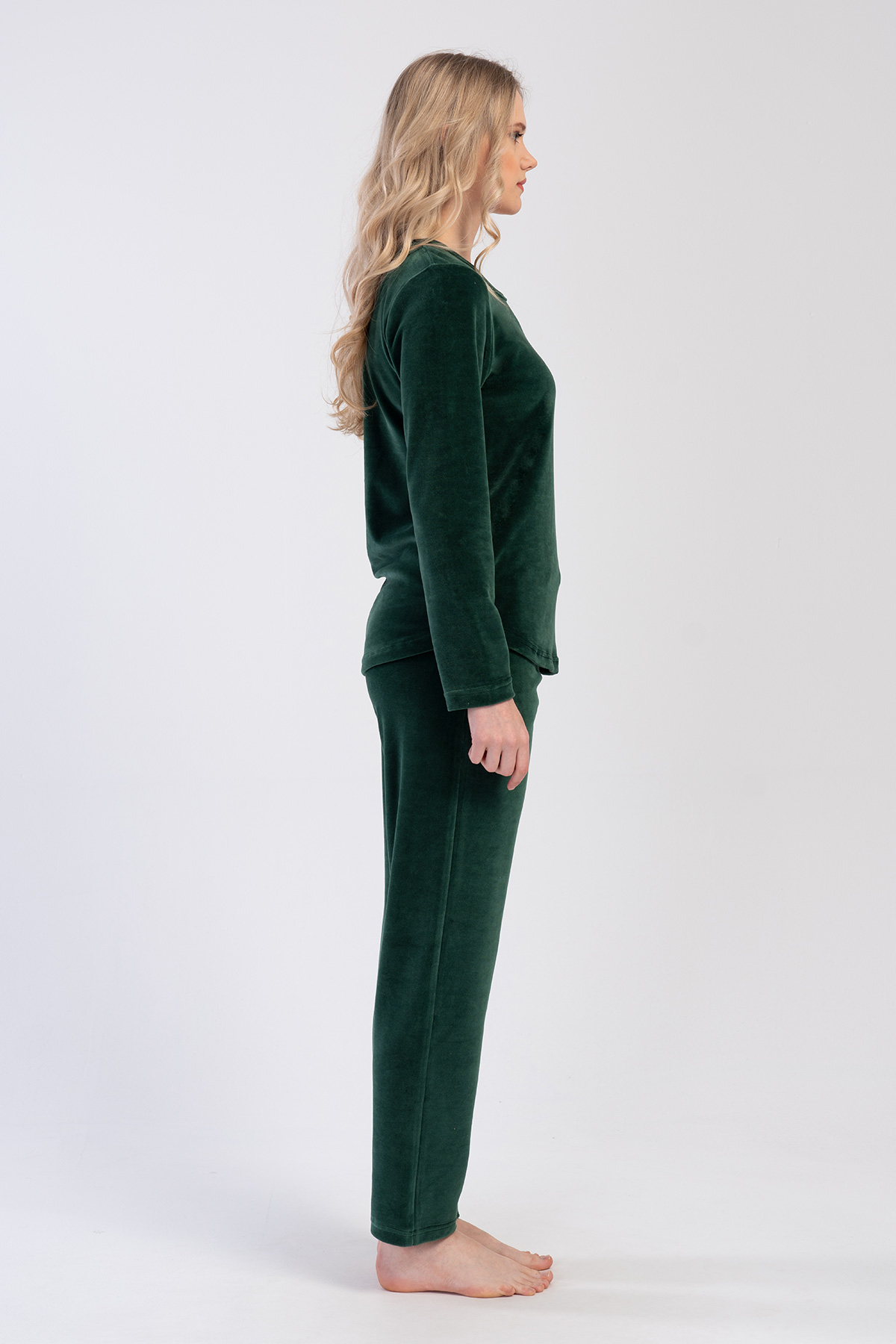 Woman Velvet Emerald Pocket Detail Pyjama Set Woman Velvet Emerald Pocket Detail Pyjama Set