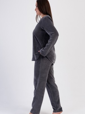 Woman Delly Big Size Velvet Pyjama Set Woman Delly Big Size Velvet Pyjama Set