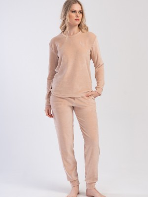 Woman Velvet Bellie Pocket Detail Pyjama Set Woman Velvet Bellie Pocket Detail Pyjama Set