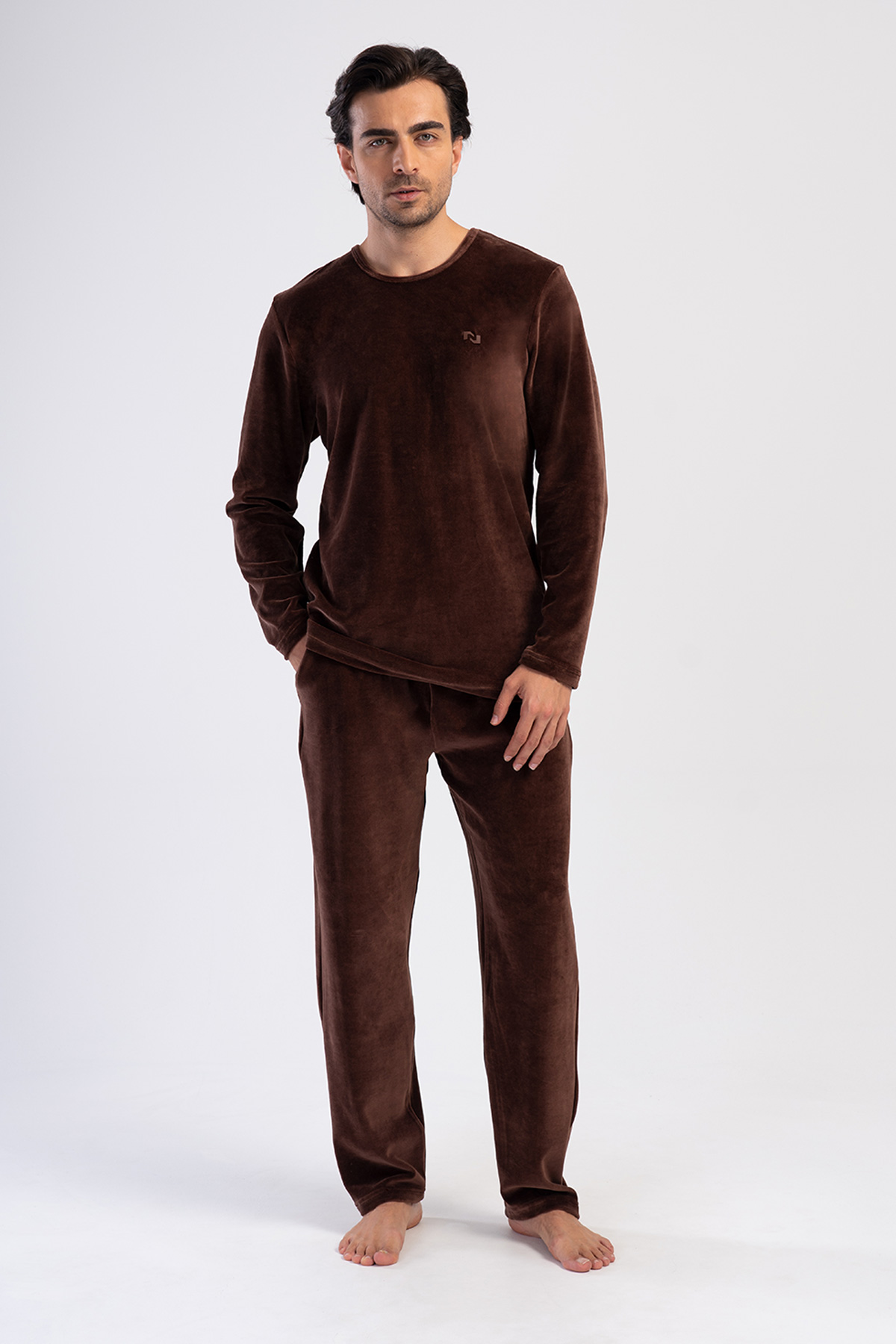 Man Brown Velvet Pyjama Set Man Brown Velvet Pyjama Set
