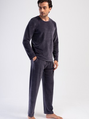 Man Velvet Fume Pocket Detail Pyjama Set Man Velvet Fume Pocket Detail Pyjama Set