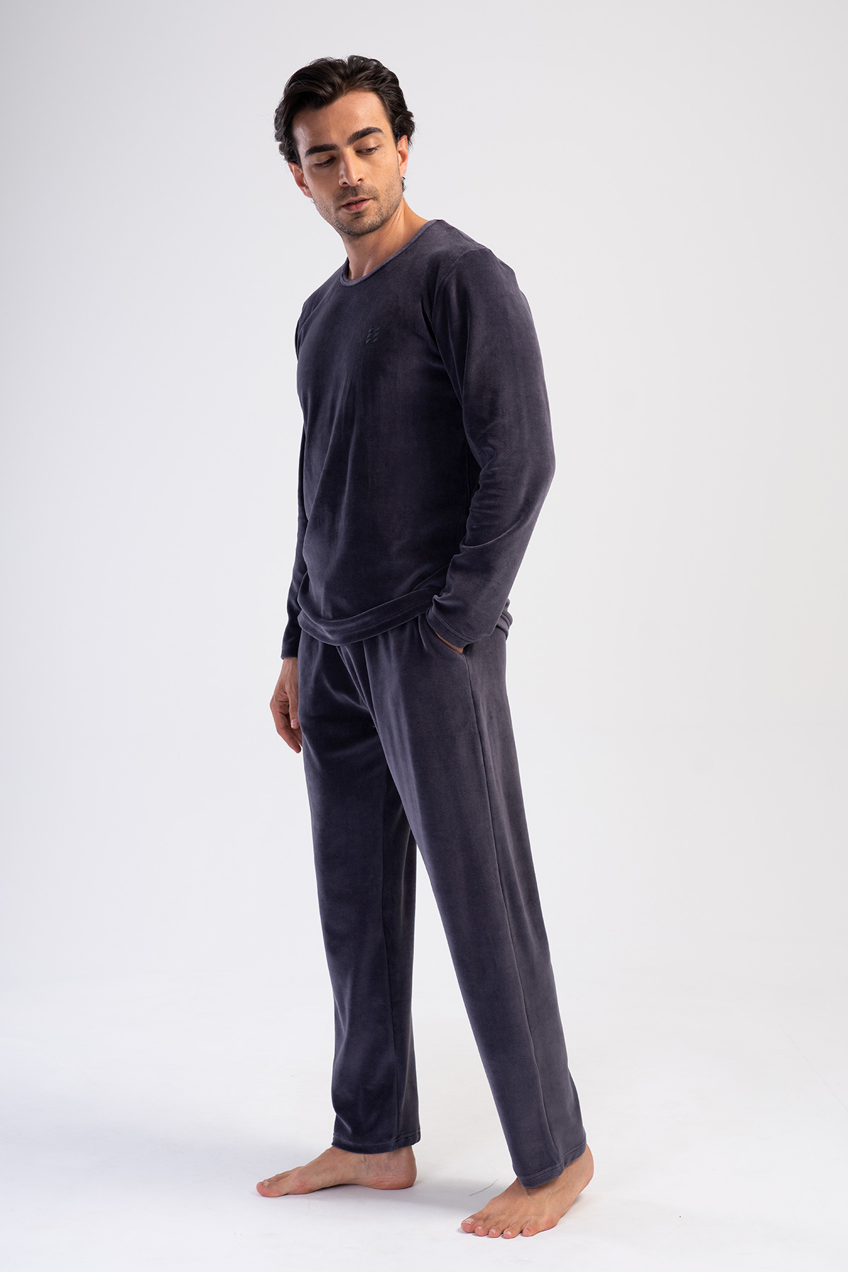 Man Velvet Fume Pocket Detail Pyjama Set Man Velvet Fume Pocket Detail Pyjama Set