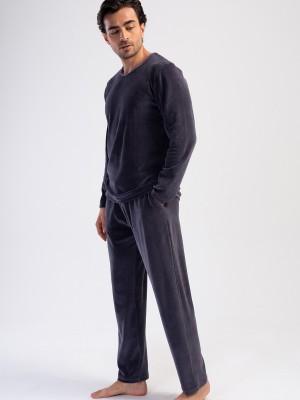 Man Velvet Fume Pocket Detail Pyjama Set Man Velvet Fume Pocket Detail Pyjama Set
