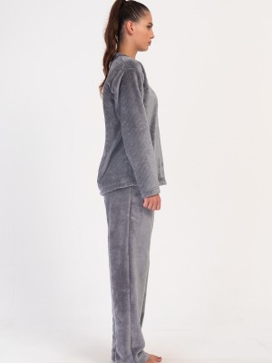 Woman Fume Ultrasoft Low Shoulder Pocket Detail Pyjama Set Woman Fume Ultrasoft Low Shoulder Pocket Detail Pyjama Set