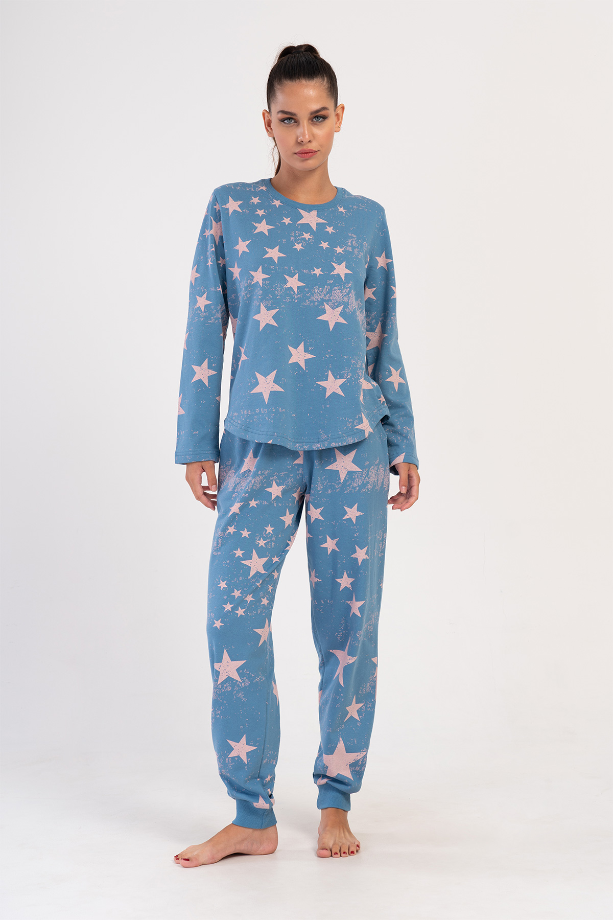 Woman Cool Two Yarn Pyjama Set Woman Cool Two Yarn Pyjama Set