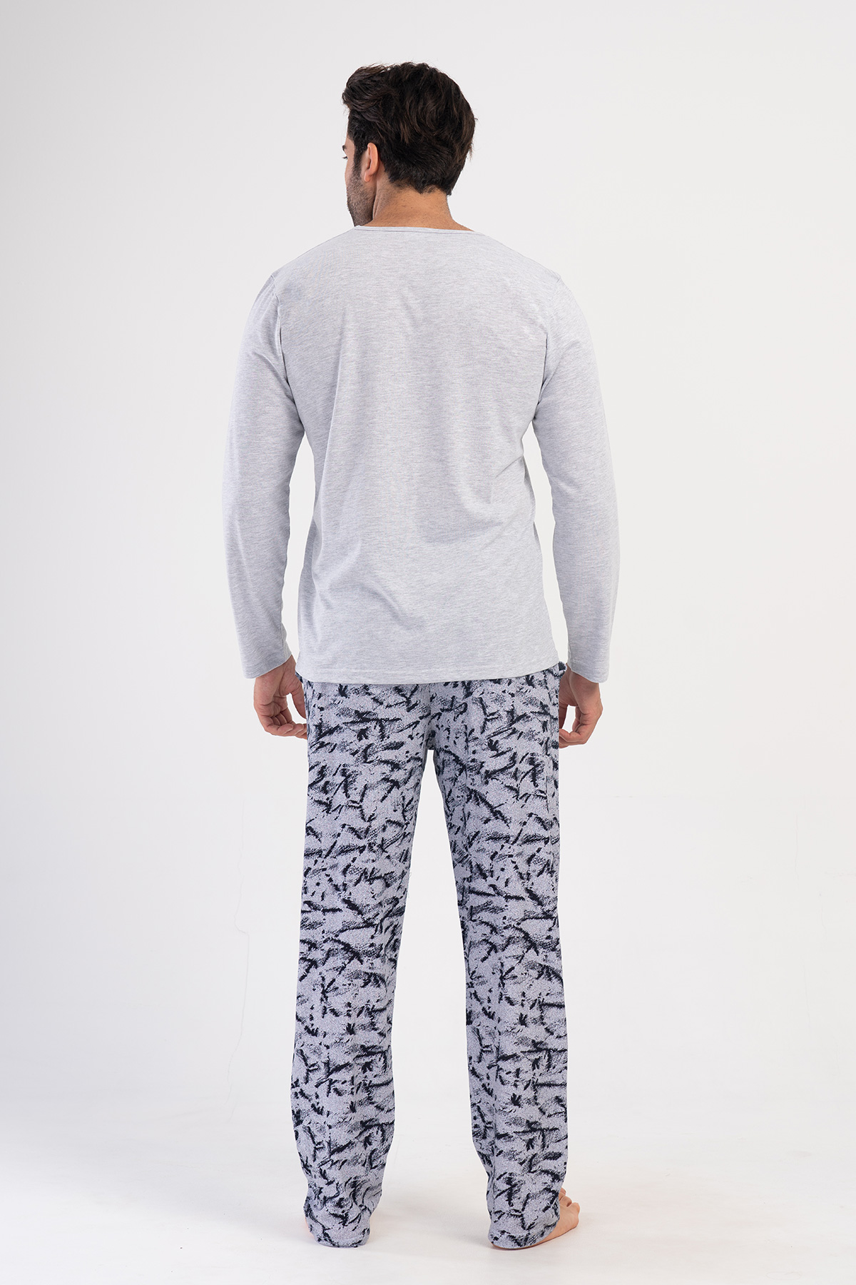 Man Hesla Long Sleeve Pyjama Set Man Hesla Long Sleeve Pyjama Set